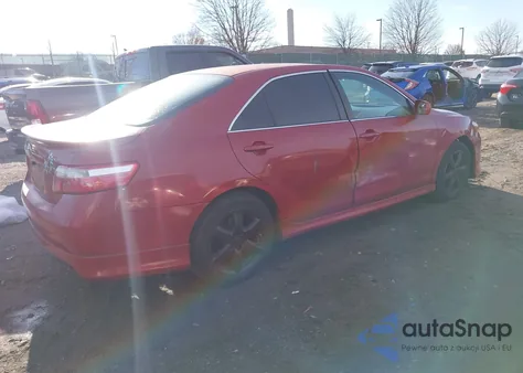 2007 Toyota Camry Se z USA, uszkodzony, nr VIN 4T1BE46K97U077409